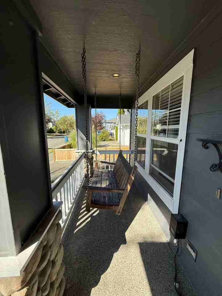 15817 Lakeview Ave Se - Photo 4 of 50