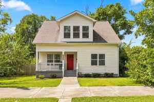 featured image of 1615 Arthur Ave