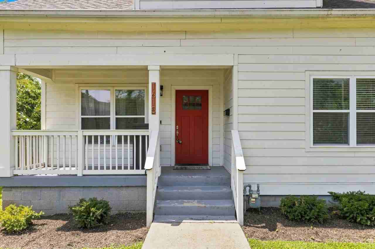 1615 Arthur Ave - Photo 5 of 31