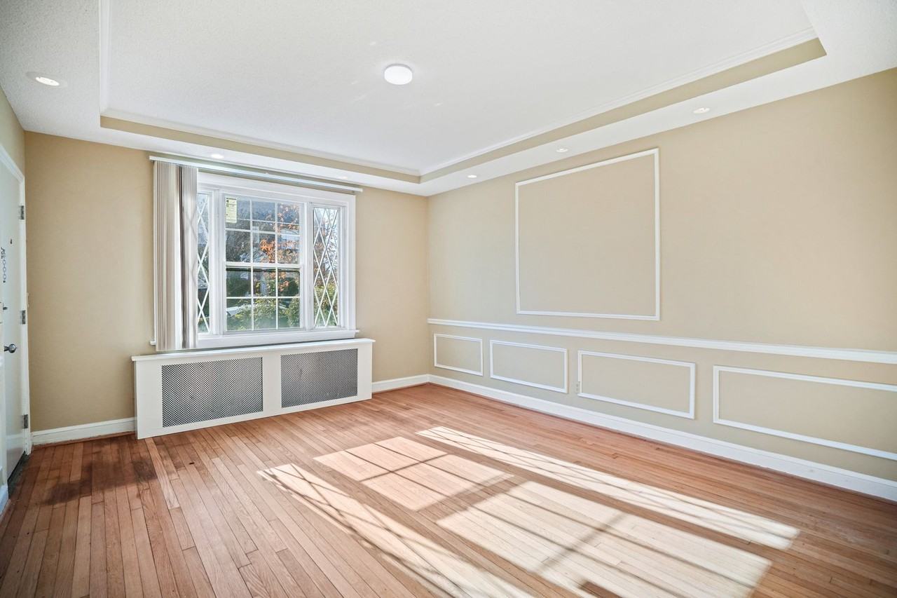 1904 Constitution Ave Ne #3 - Photo 7 of 21