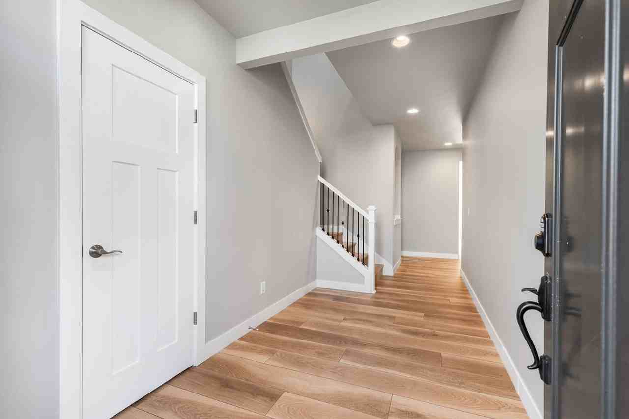 1108 145th St Sw - Photo 3 of 27
