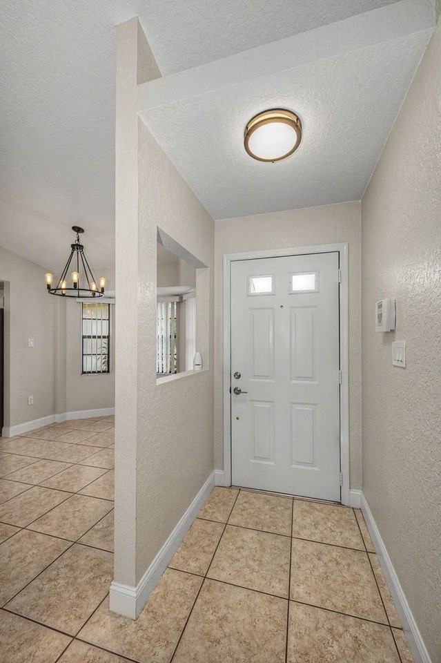 4449 Foxboro Dr - Photo 5 of 40