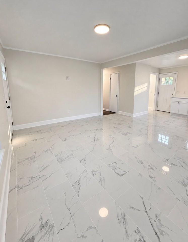 156 156 Urqhart Way - Photo 7 of 18