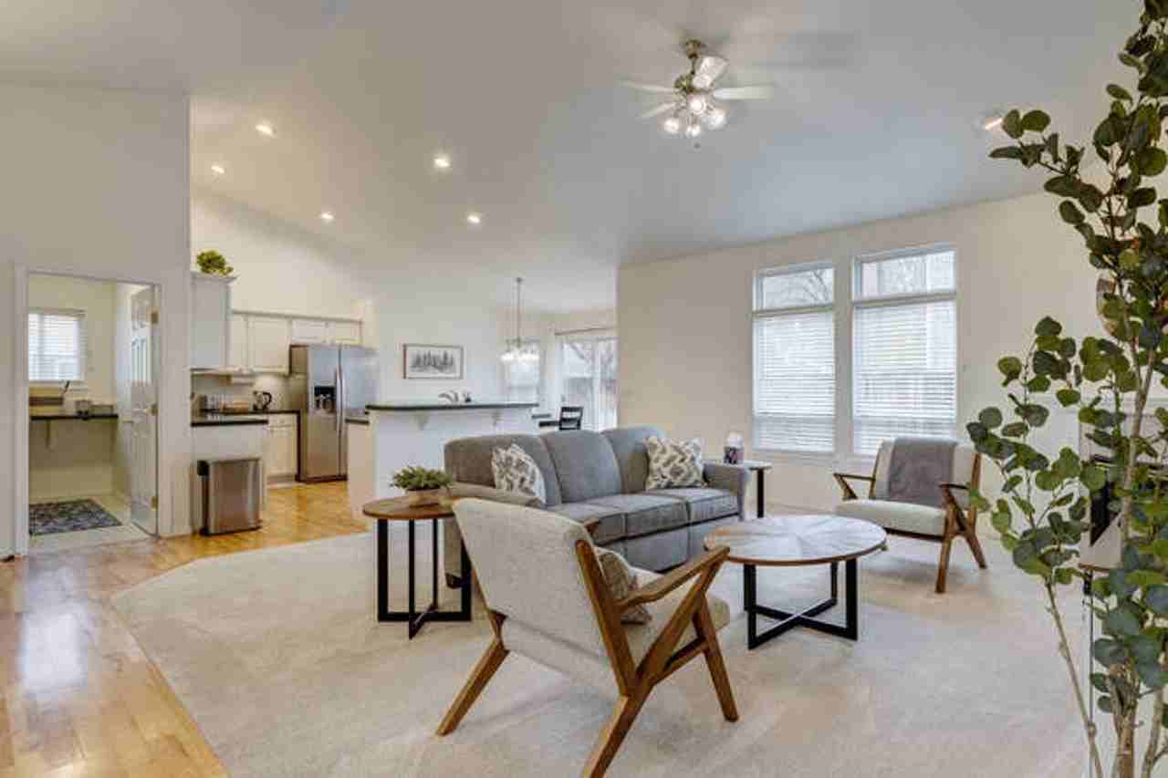 1200 N Clara Ave - Photo 4 of 18