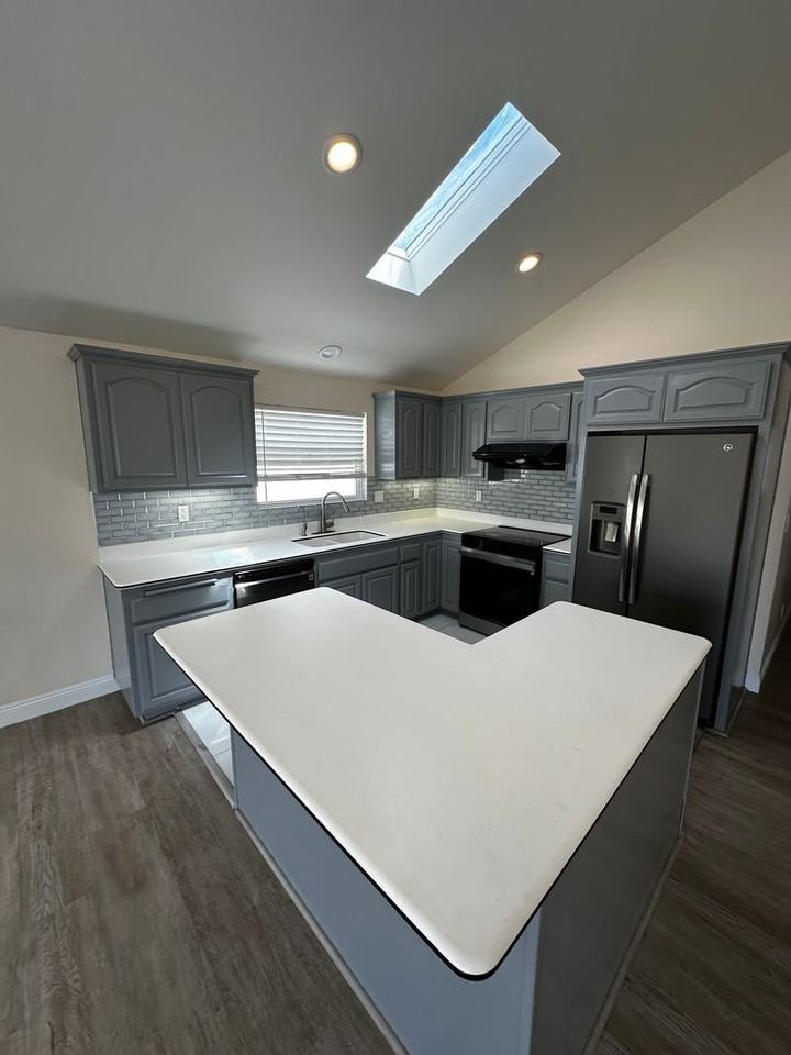 54 Pomona Ave - Photo 4 of 18