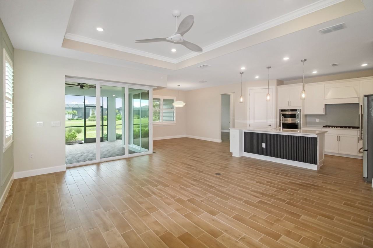 10264 Beach Dune Dr - Photo 7 of 23