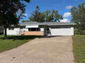 1029 24th Ave N - Photo 1 of 1