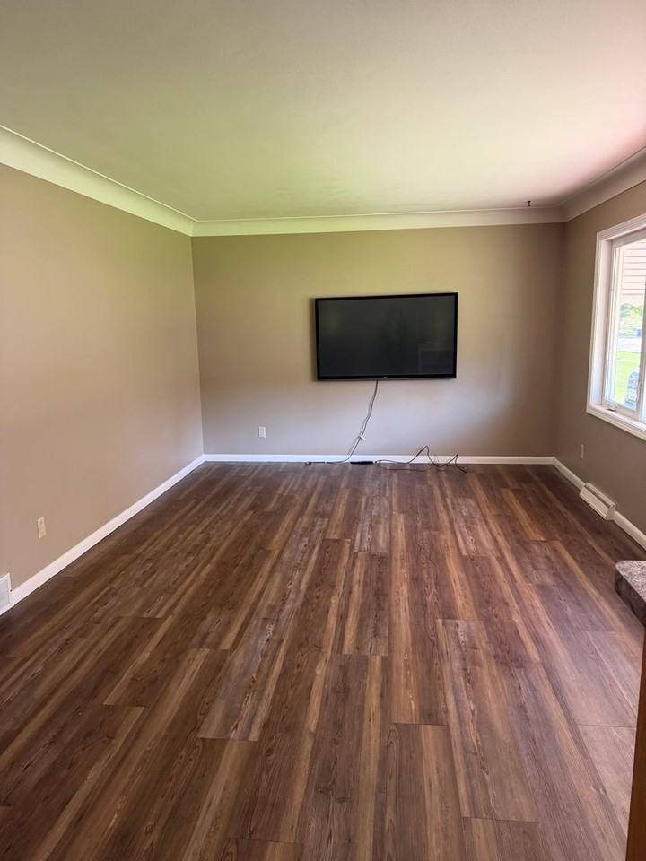 1029 24th Ave N - Photo 5 of 17