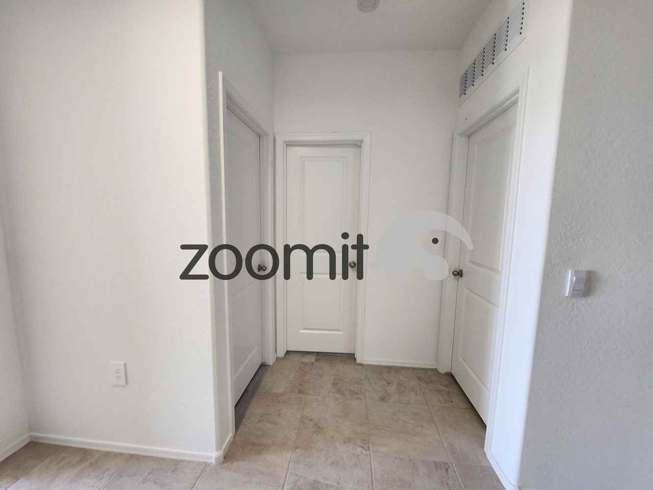 701 N 13th Pl - Photo 5 of 22