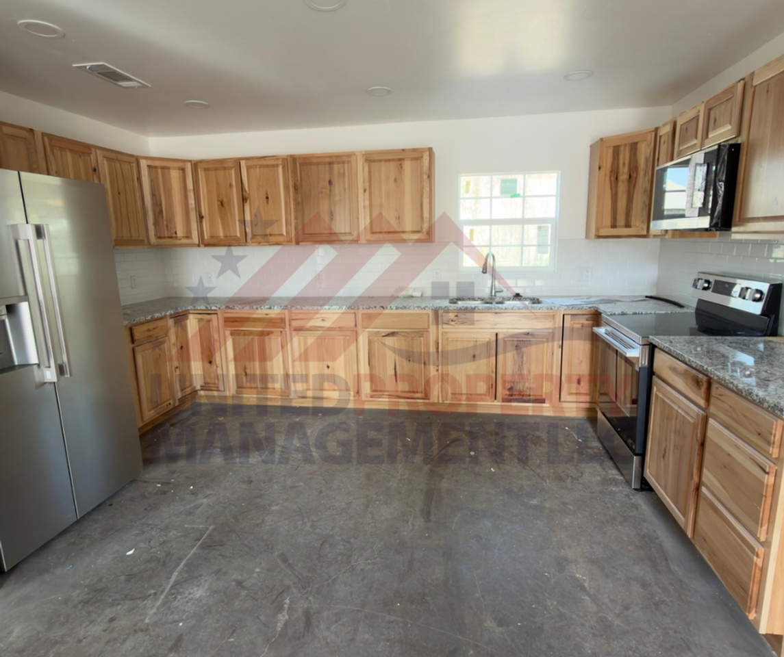 2601 Oregon St - Photo 3 of 6