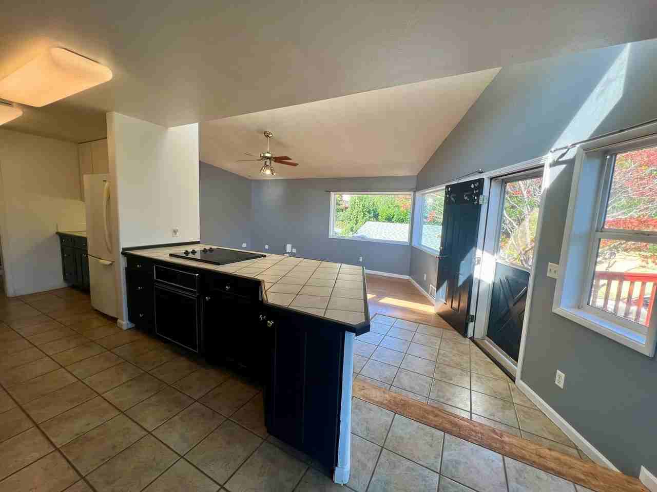 1338 Oregon Ave - Photo 6 of 19