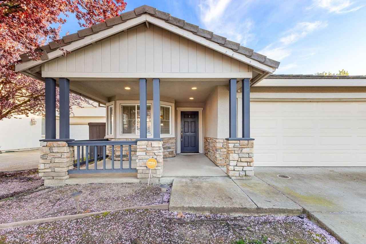 4866 Alterra Way - Photo 4 of 41