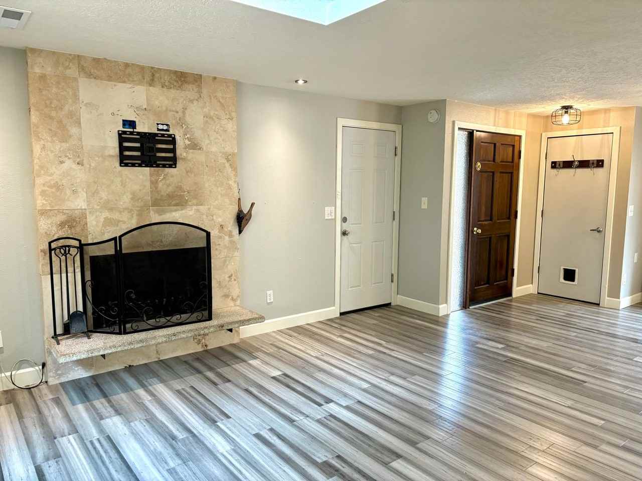 6732 Se 56th Ave - Photo 4 of 25