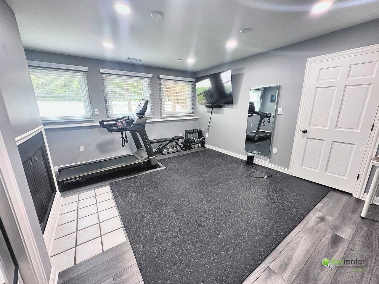 1118 Needham Rd - Photo 3 of 9