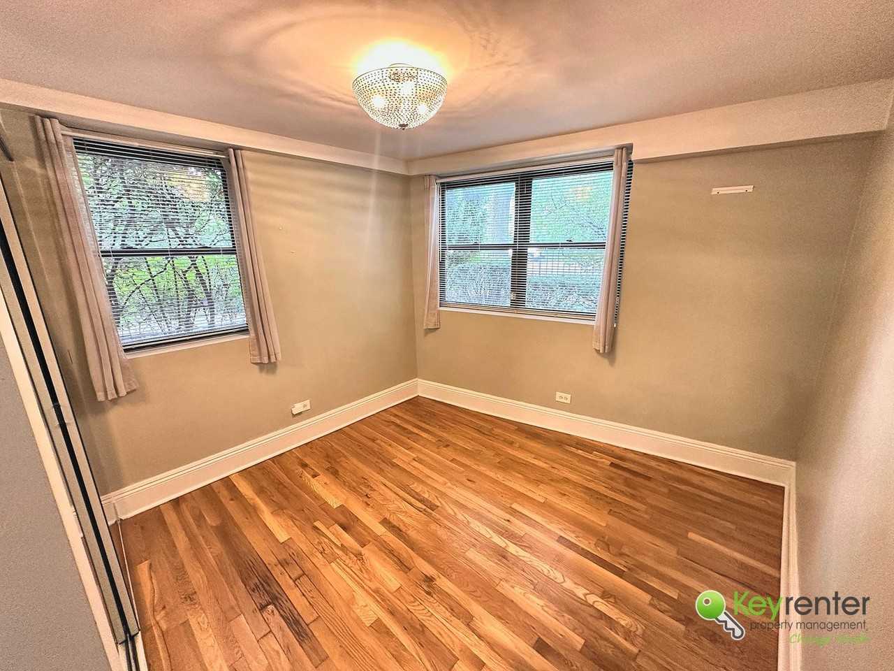 1353 W Fargo Ave - Photo 2 of 11