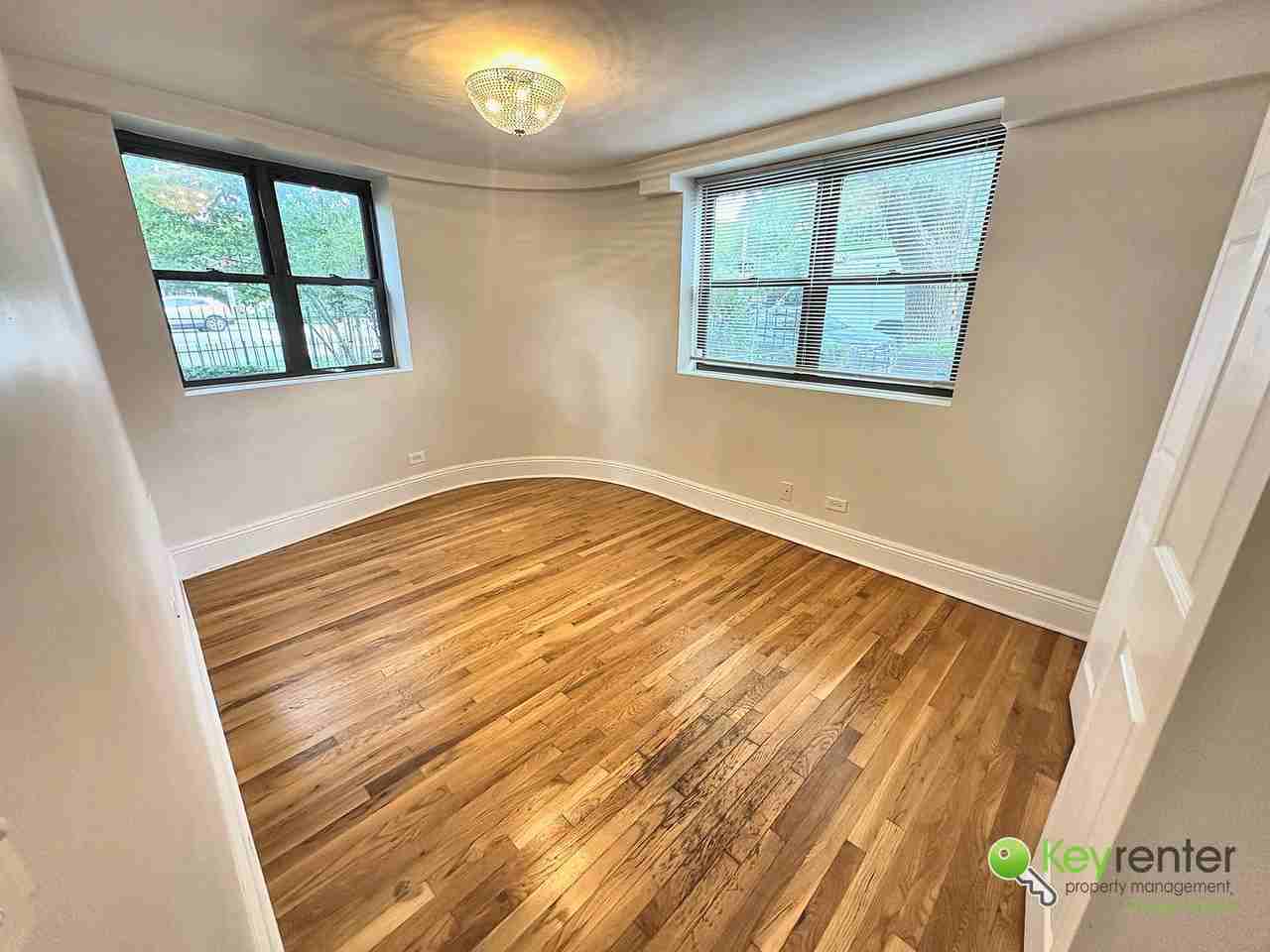 1353 W Fargo Ave - Photo 7 of 11