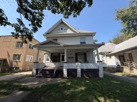 featured image of 1527 N Main St