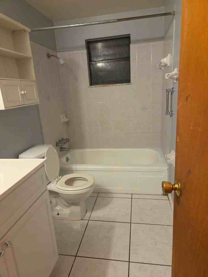 8099 64th St N - Photo 3 of 13