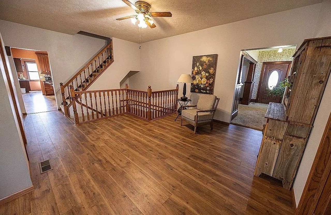 12625 R Rd - Photo 5 of 16
