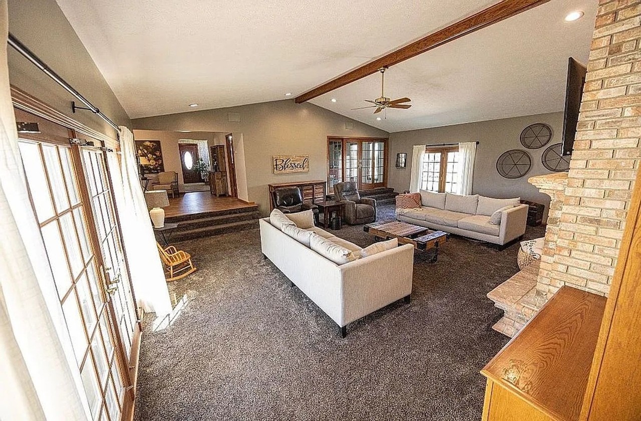 12625 R Rd - Photo 6 of 16