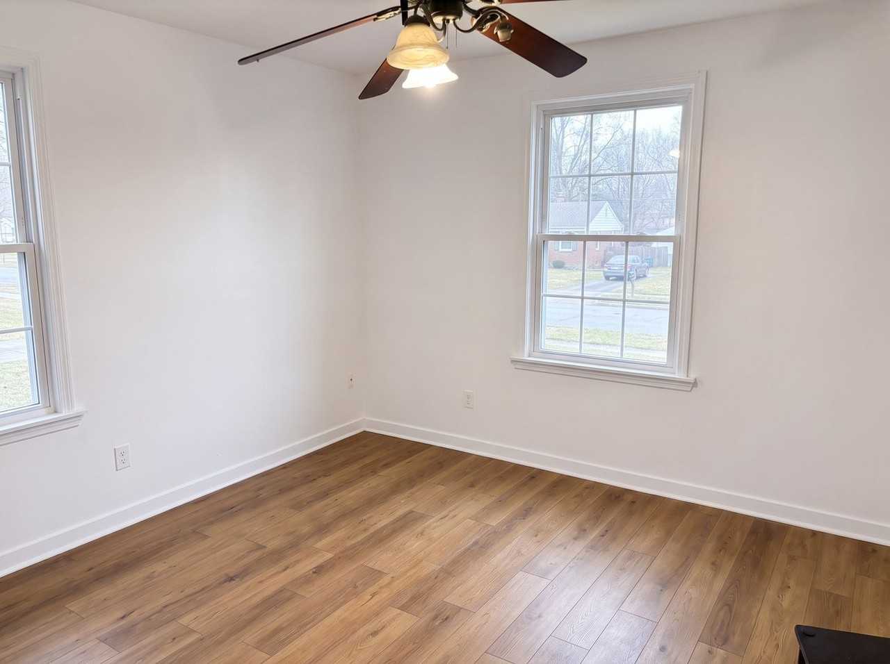 1246 Gausco Rd - Photo 5 of 8