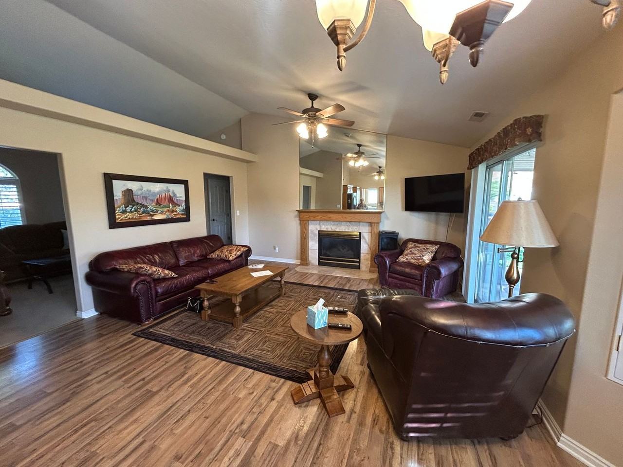 1111 Plum Cir - Photo 6 of 30