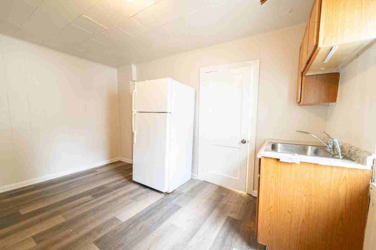 316 E Pine St - Photo 2 of 7