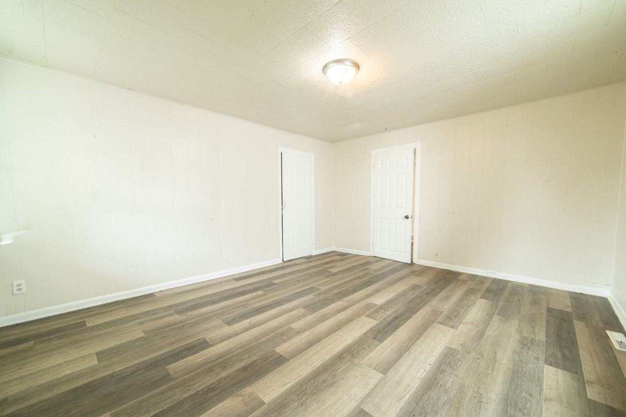 316 E Pine St - Photo 7 of 7