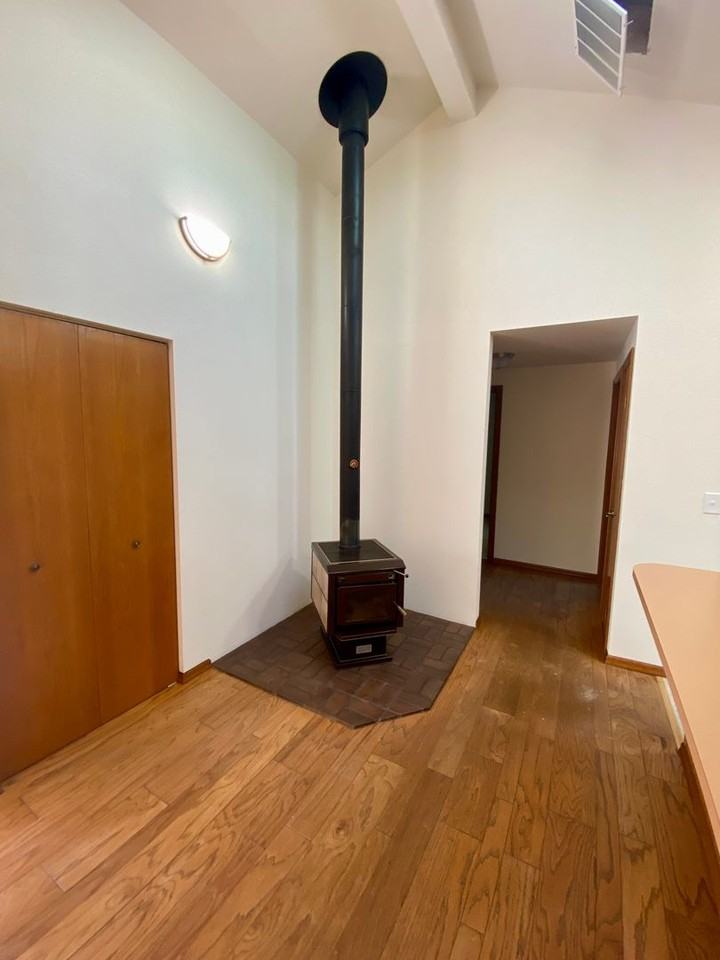1324 Boise St - Photo 4 of 21