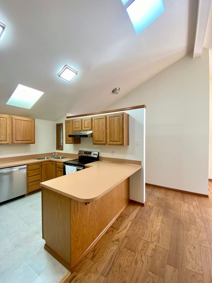 1324 Boise St - Photo 7 of 21