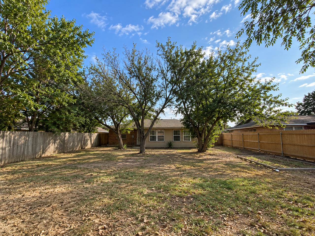 4629 Se Brighton Pl - Photo 4 of 16