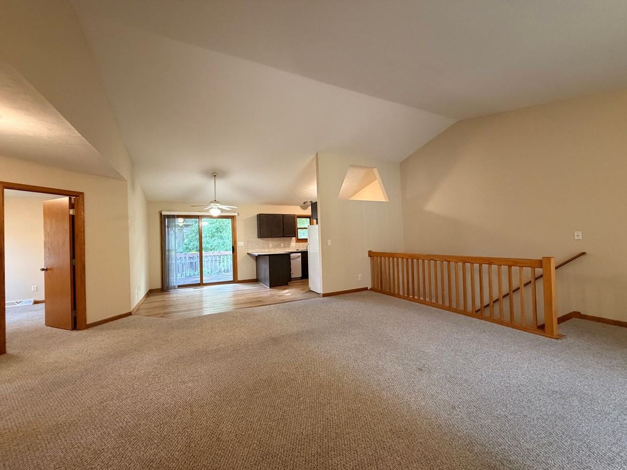 2306 Breton Rd Se - Photo 2 of 25