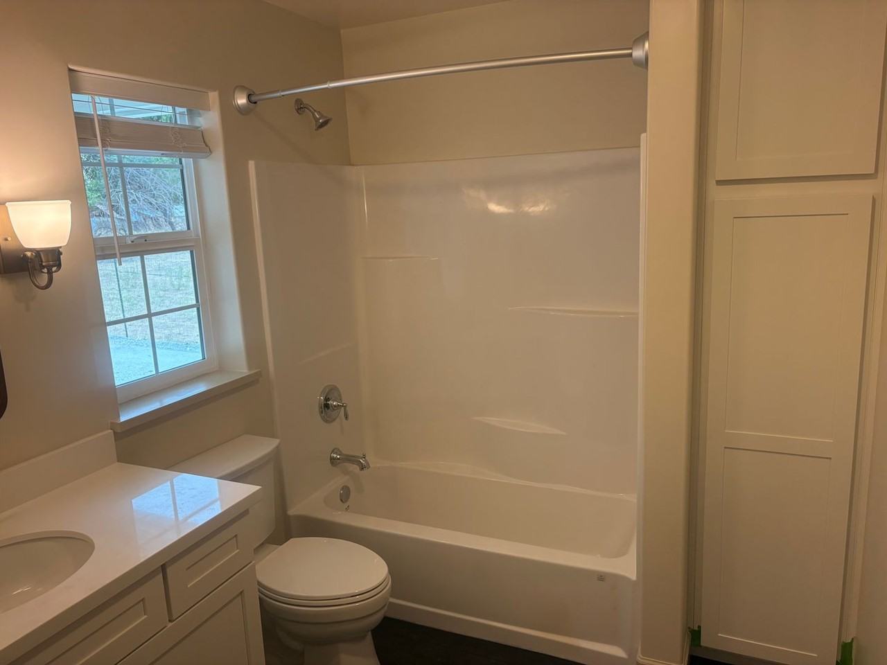 2720 Campo Rd - Photo 3 of 19