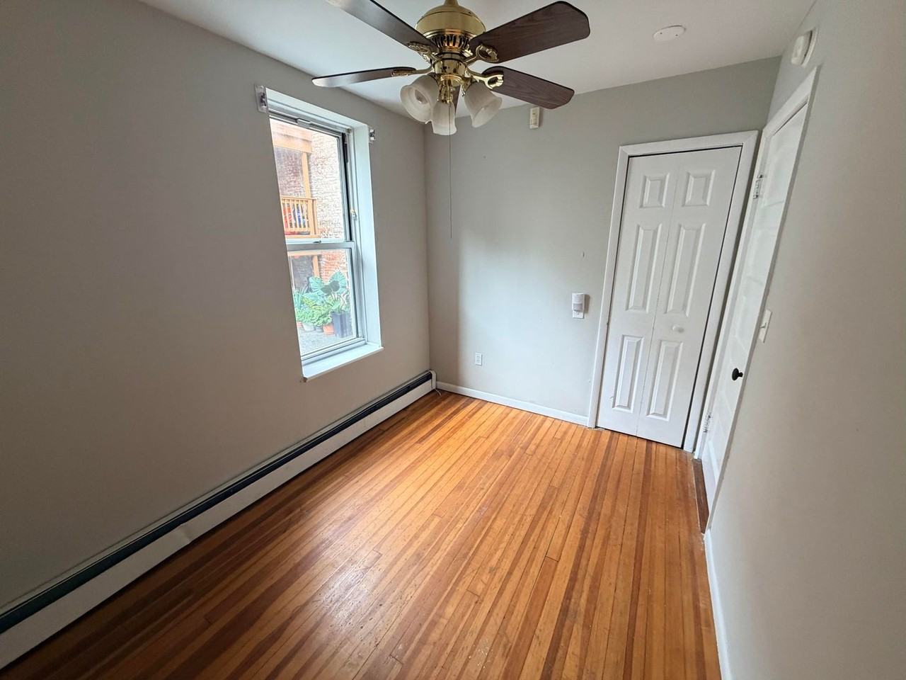 212 Myrtle Ave - Photo 6 of 33