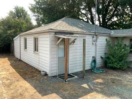 featured image of 2868 Bailey Ln #B