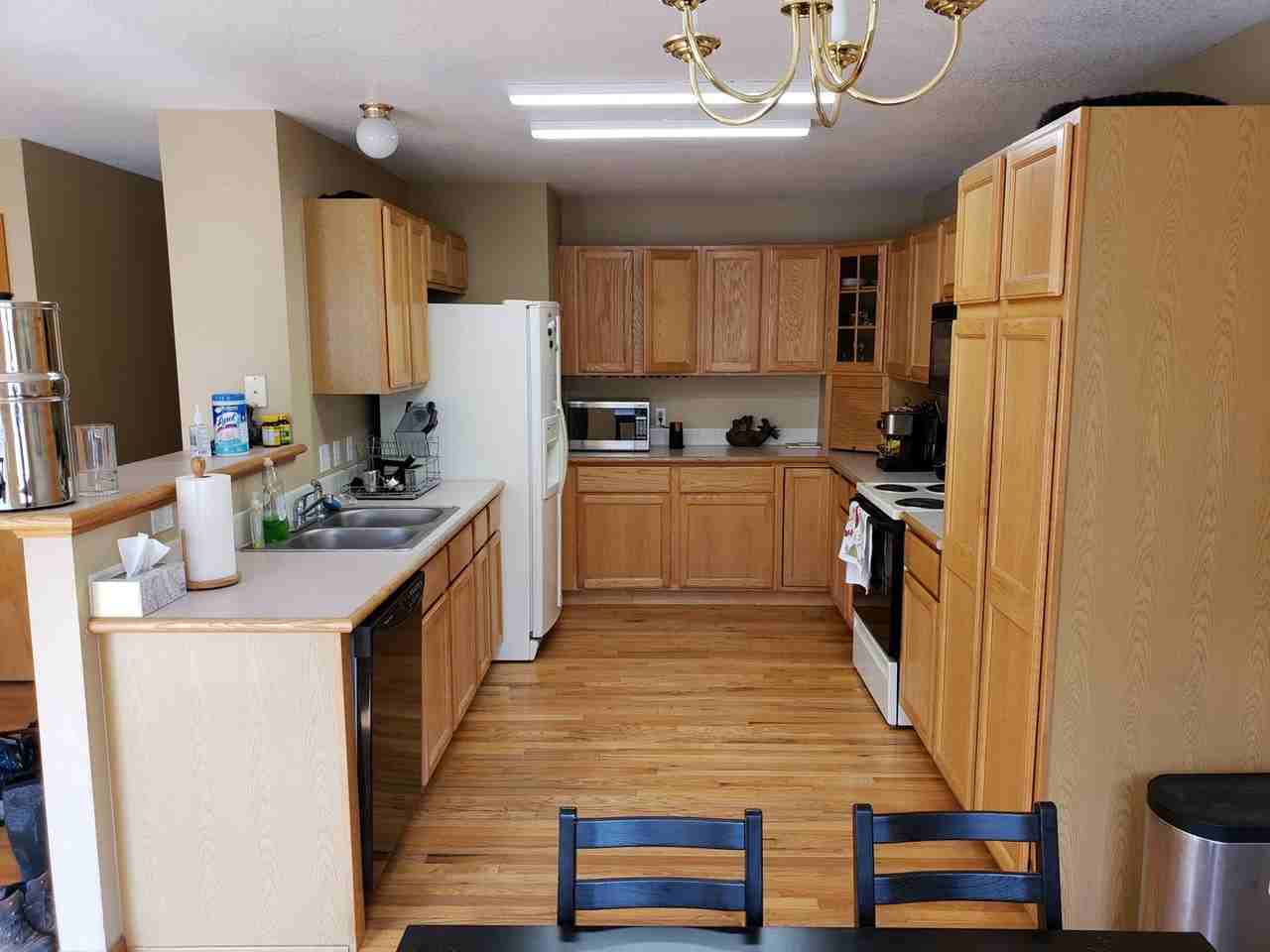 10449 Hollyhock Ct - Photo 5 of 30