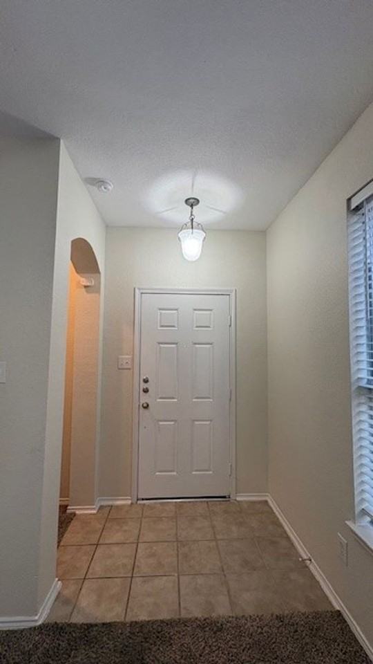 1023 Jamie Dr - Photo 4 of 31