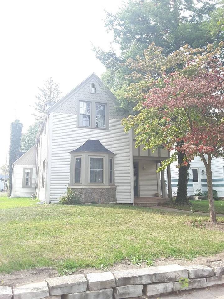611 S 8th St - Photo 2 of 21