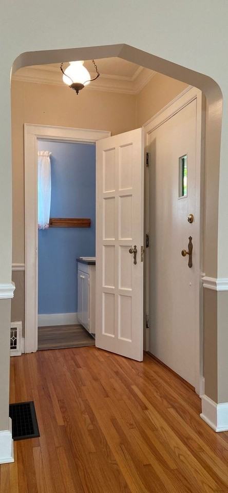 611 S 8th St - Photo 3 of 21
