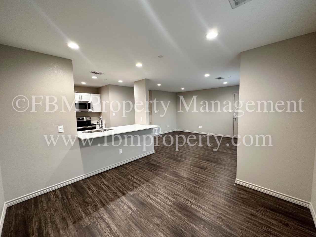 1203 N Clay St #112 - Photo 3 of 14