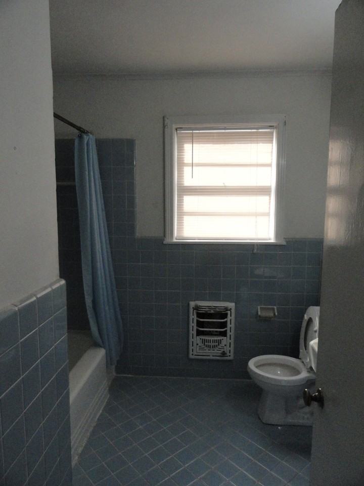 212 Ashley Dr - Photo 7 of 12