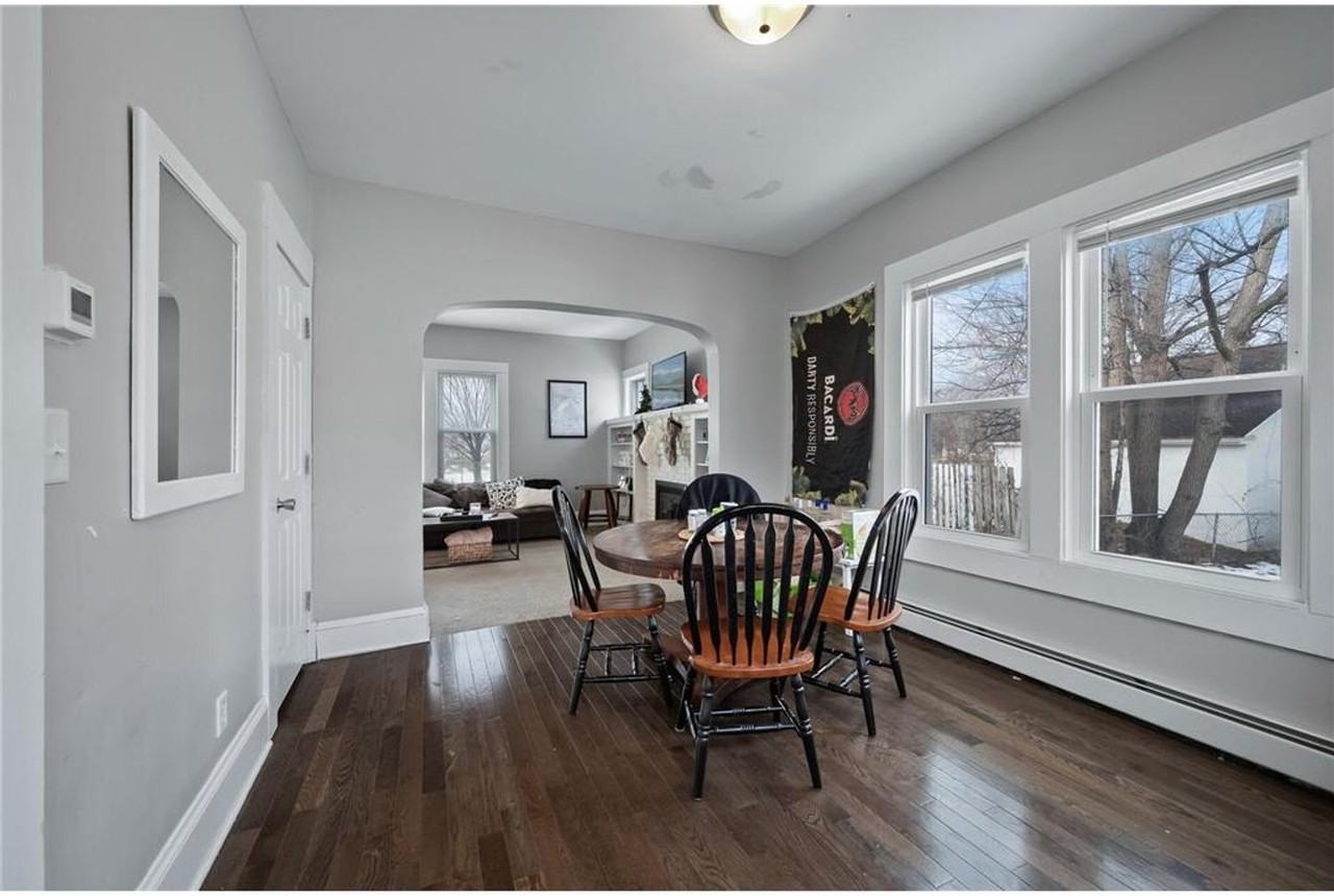 376 Cretin Ave N - Photo 7 of 18