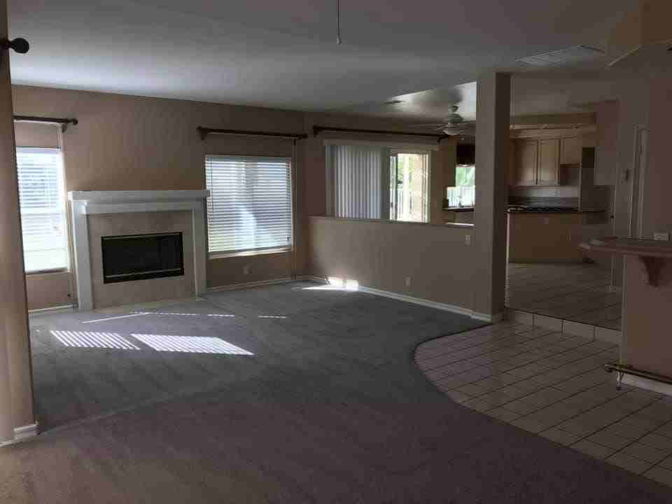 437 Lantern Crest Dr - Photo 4 of 11