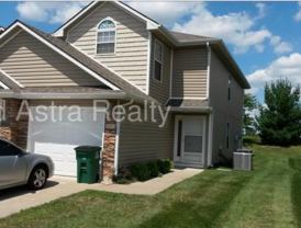 901 Sw Peach Tree Ln - Photo 1 of 1