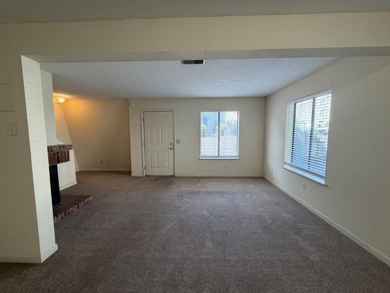 315 E Glenn Ave Apt A - Photo 4 of 10
