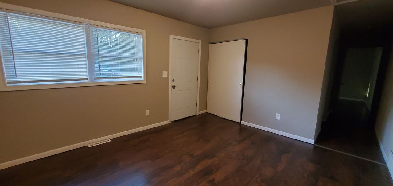 3927 Rhode Island St - Photo 2 of 13