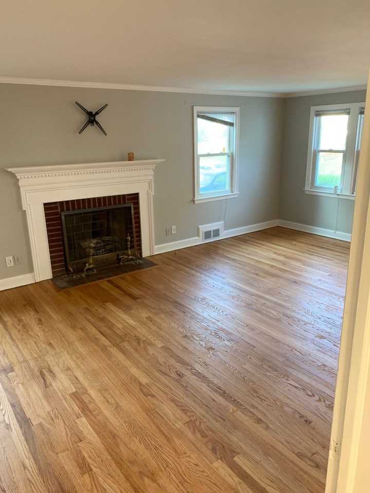 177 Abbotsford Ave - Photo 4 of 22