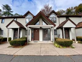 featured image of 16 Northampton Ln