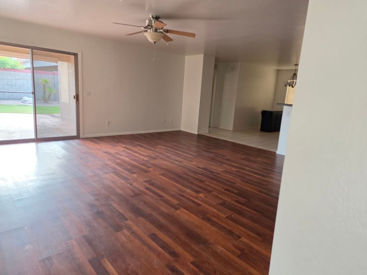 22175 N Bishop Dr - Photo 2 of 22