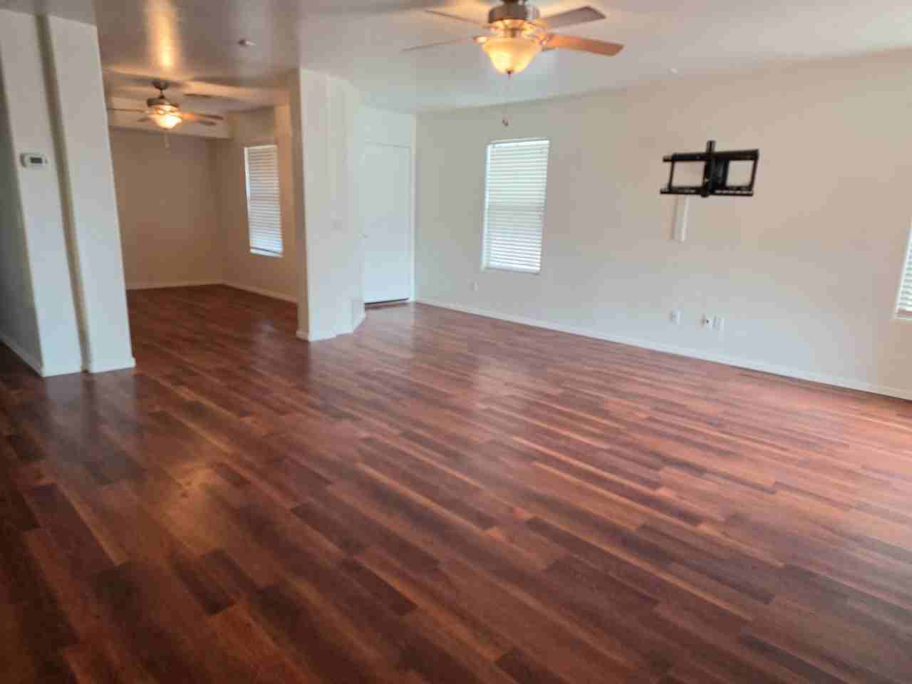 22175 N Bishop Dr - Photo 4 of 22
